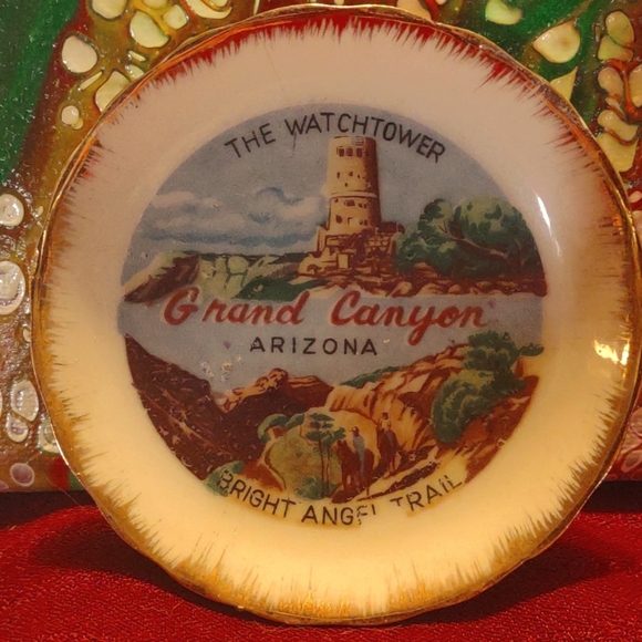 Beautiful Vtg Grand canyon Arizona plate souvenir~ Right Angel trail~Watchtower